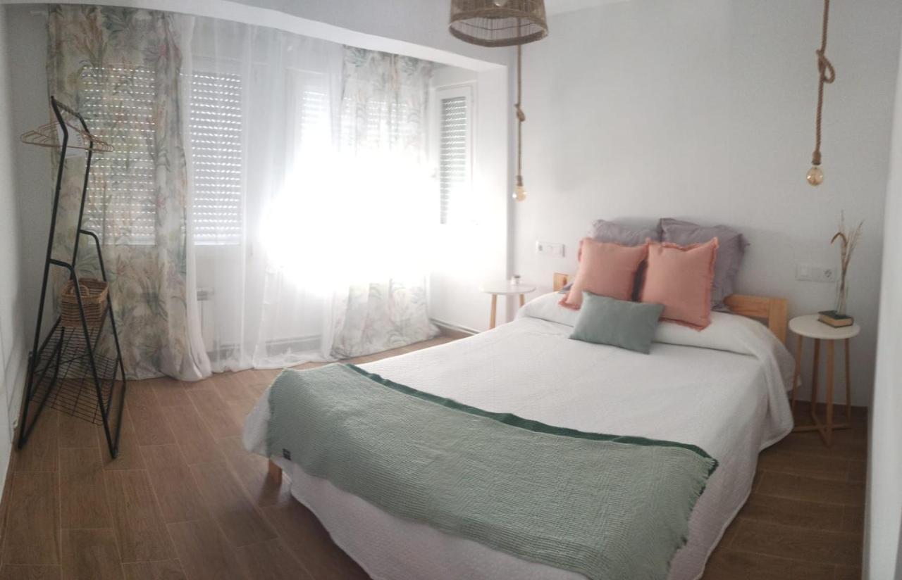 Apartamentos La Casa Del Maestro Алама-де-Арагон Екстер'єр фото